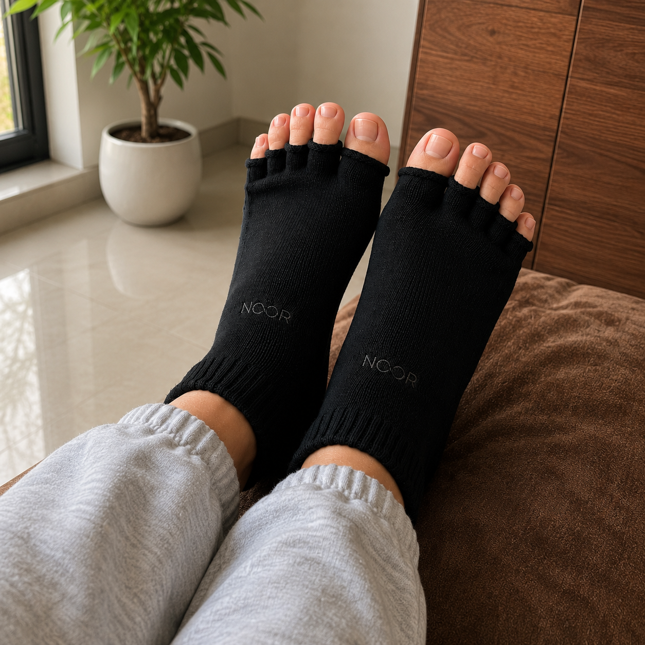 Noor Align™ Foot Alignment Socks
